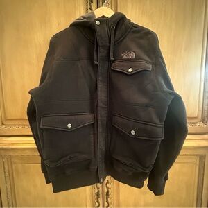 The North Face black jacket, mens fleece lined zip and snap closure, size L, EUC
